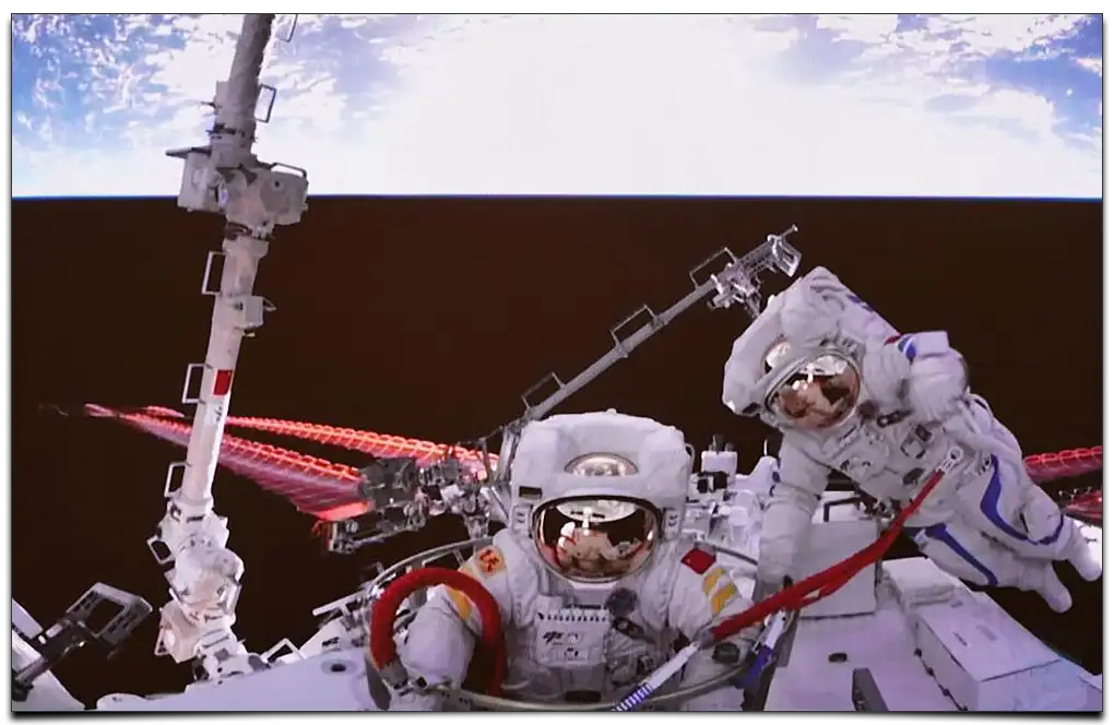 kosmiczny spacer